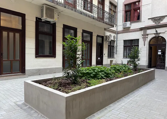 Km33 - - Hostaid Budapest