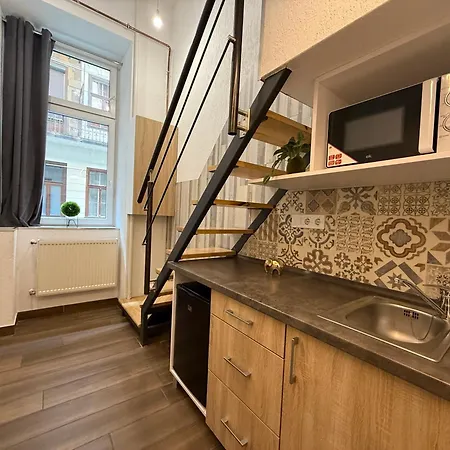 Km33 - - Hostaid Apartman *